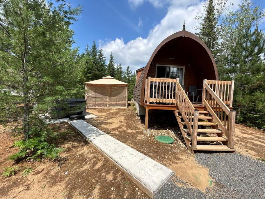 Chalet Alice A Louer Avec Spa Mauricie Saint-Alexis-des-Monts Exteriér fotografie