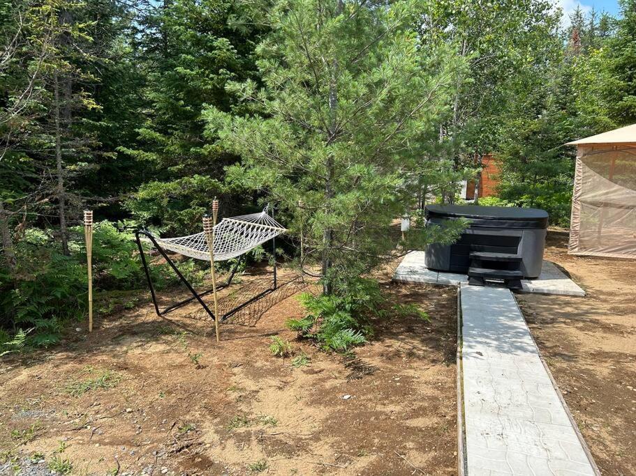 Chalet Alice A Louer Avec Spa Mauricie Saint-Alexis-des-Monts Exteriér fotografie